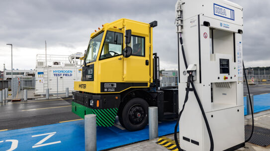 HHLA eröffnet Wasserstoff-Testfeld im Hamburger Hafen